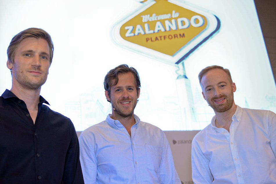 Die Vorstandsmitglieder von Zalando SE, David Schneider (l-r), Robert Gentz und Rubin Ritter.
