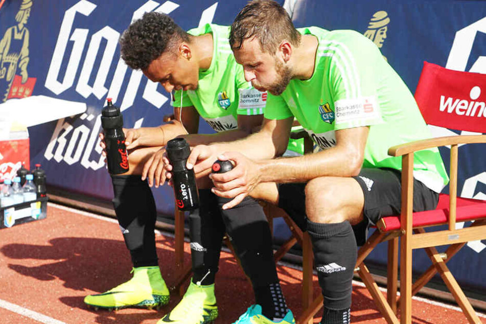 Bei Jamil Dem (l.) und Marc Endres gingen die Köpfe im Verlauf der Saison runter.