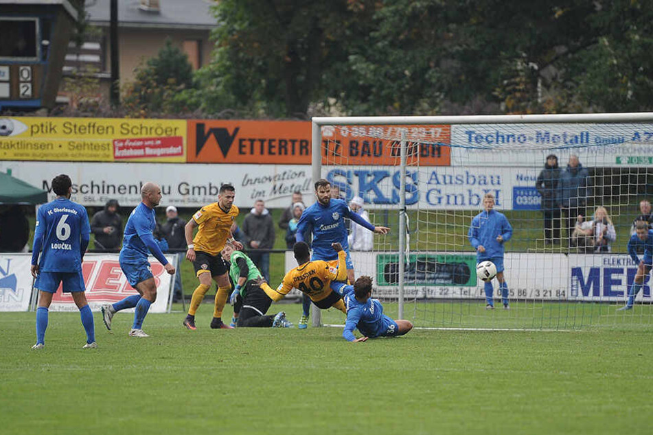 Erich Berko (40) erzielte in
Neugersdorf den Treffer zum 3:0 für Dynamo.