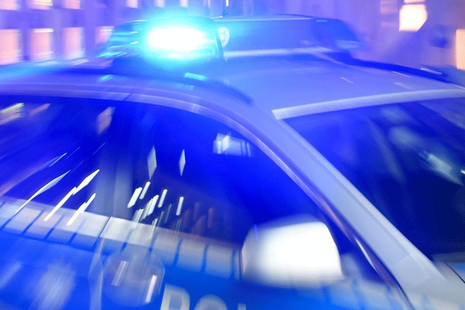 Nach einer wilden Verfolgungsjagd konnte die Polizei den Autodieb stoppen. (Symbolbild).