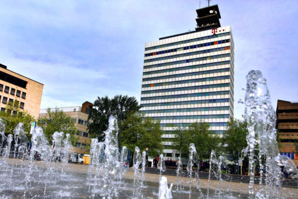 Das Telekom-Hochhaus soll zum Hotel werden.