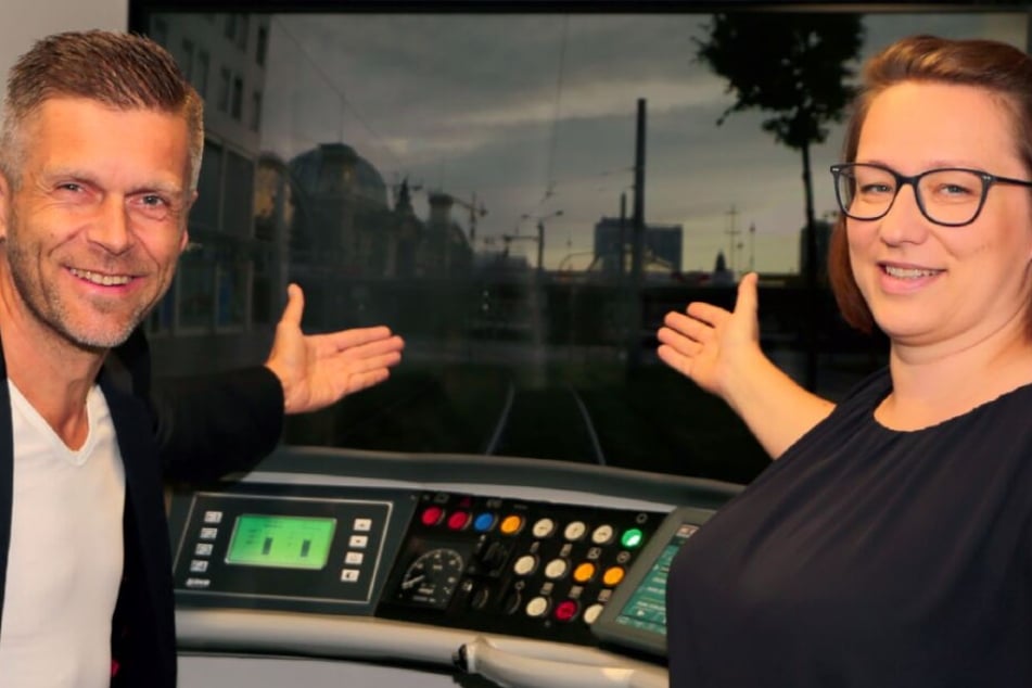 Lars Seiffert, Vorstand der Dresdner Verkehrsbetriebe (DVB) und Personalchefin Kristin Grund laden zum "DVB-Ausbildungstag" ein.