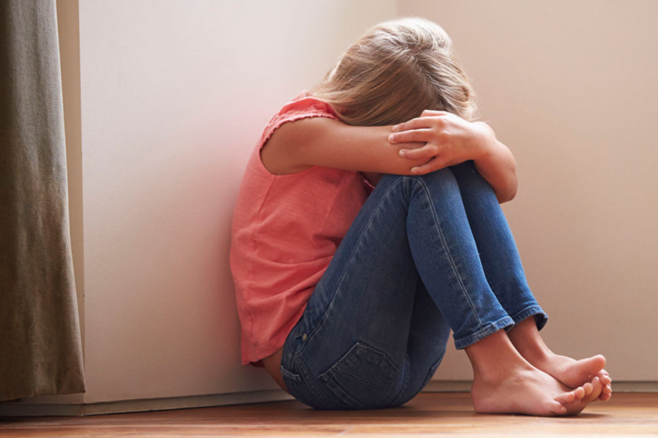 Mit der jüngsten Tochter seiner Lebensgefährtin lebte der Mann aus Borgentreich seine sexuellen Fantasien aus. (Symbolbild)