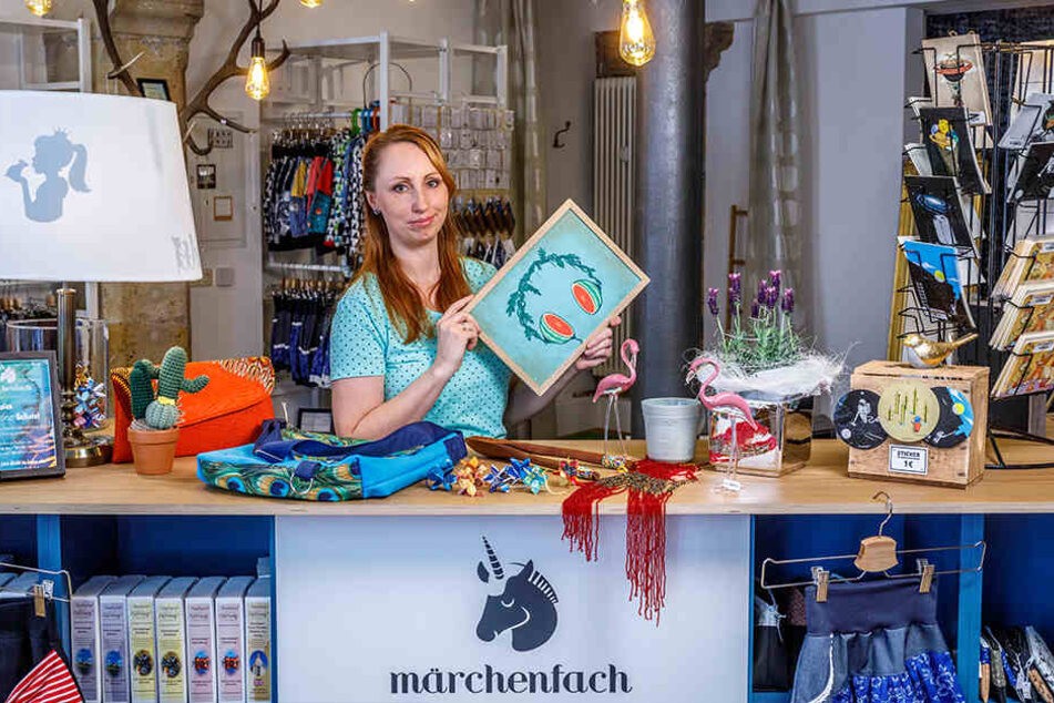 In ihrem Laden "märchenfach" auf dem Obergraben verkauft Tina Kresse Handgemachtes aus der Region.