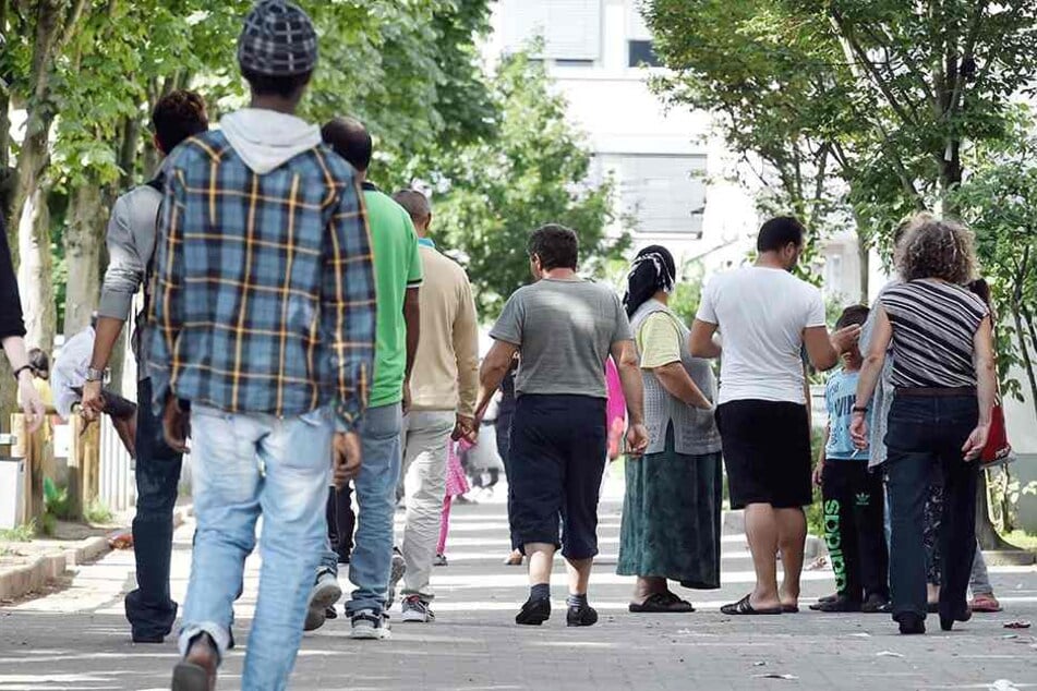 Sind Zehntausende Asylbewerber in Deutschland abgetaucht?