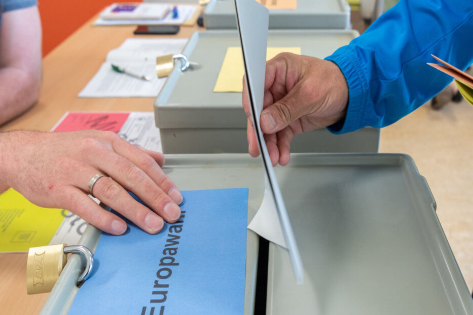 Vor allem in letzter Zeit wollen auch Jugendliche unter 18 politisch involviert sein. (Symbolbild)