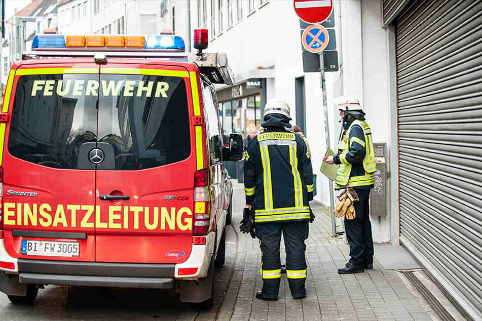 Ein Löschzug hielt am Niederwall, ein zweiter an der Renteistraße.