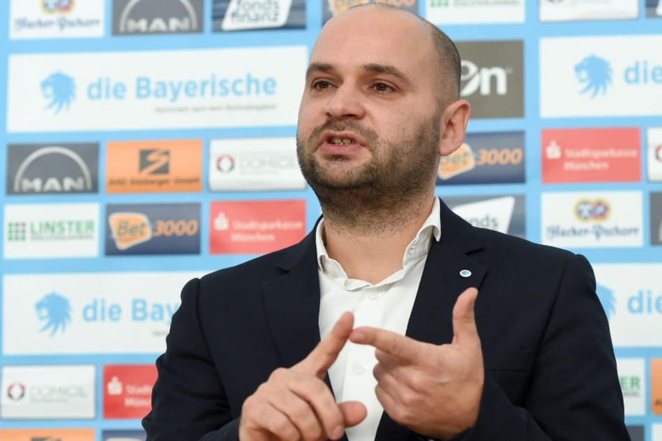1860-Geschäftsführer Michael Scharold will rechtsradikalen Fans keine Plattform bieten.