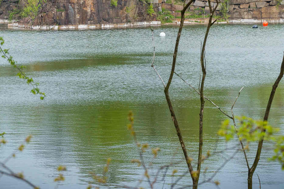 Der Mann ging in einem Stausee in der Oberlausitz baden und kehrte nie wieder (Symbolbild).