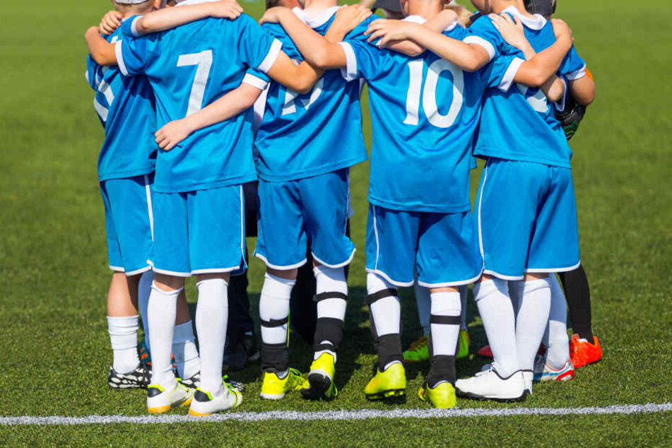 Die Trainer sollen damals fünf Jungs gequält haben. (Symbolbild)
