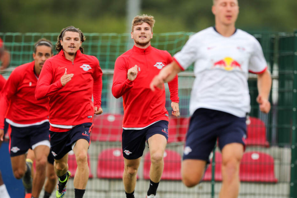 Das Training geht wieder los, die Rot-Weißen bereiten sich auf die neue Saison vor.