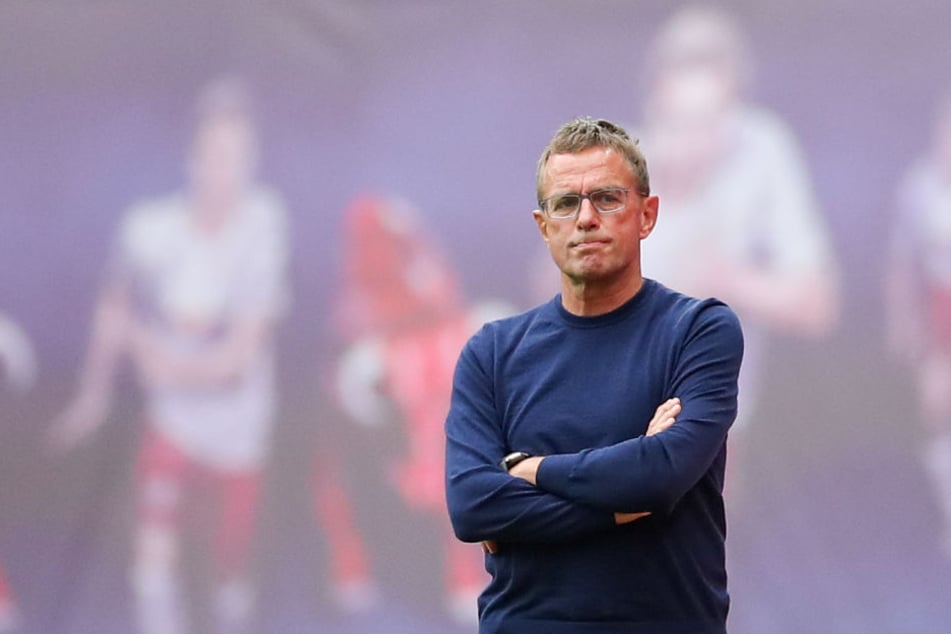Ja, ja, die Gegentore. RB Leipzig fing sich auch gegen Hannover wieder zwei, steht nun schon bei sieben in drei Spielen. Trainer Ralf Rangnick erklärt, woran es liegt.