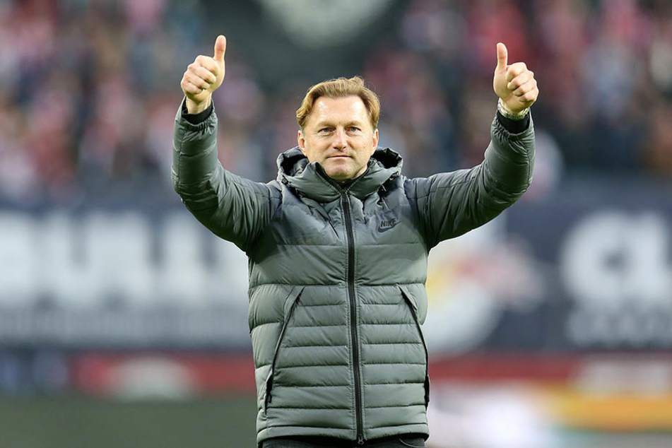 RB-Trainer Ralph Hasenhüttl steht hinter seinem Schützling: "Ich kann mir nicht vorstellen, dass er einer Mannschaft nicht guttut."