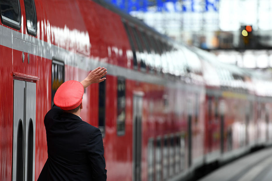Der RE 6 wird zum Rhein-Weser-Express und fährt einmal quer durchs Land.