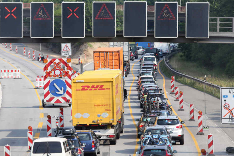 Ab nächster Woche Mittwoch wird es eng auf der A14. (Symbolbild)