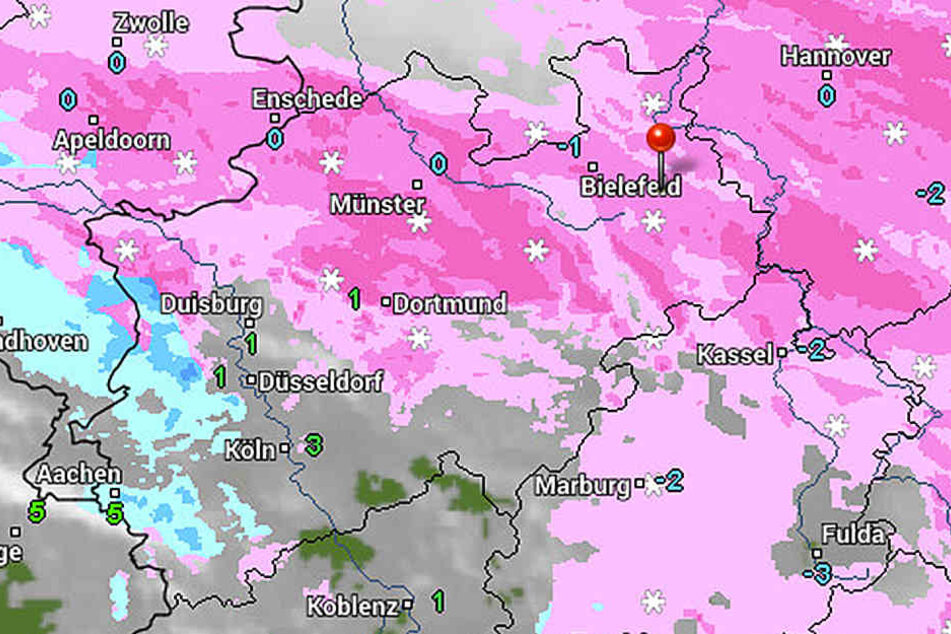 Es schneit weiter und wird dazu stürmisch.
