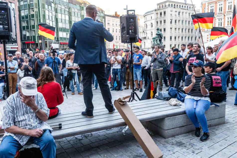 Die Polizei musste zu einer Informationsveranstaltung der AfD ausrücken. (Symbolbild)