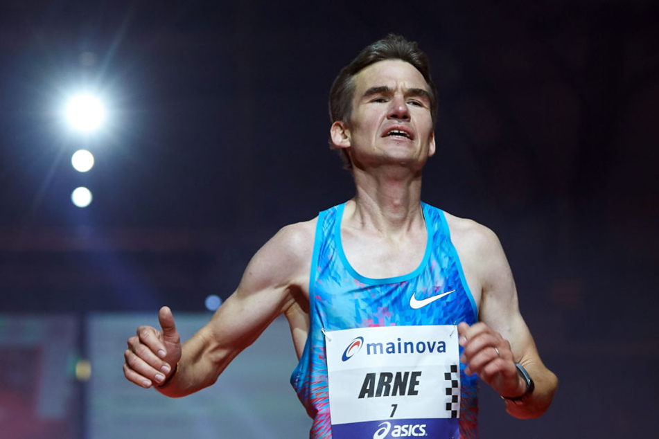 Zufrieden: Arne Gabius lief in Frankfurt eine Zeit von 2:09:59 Stunden.