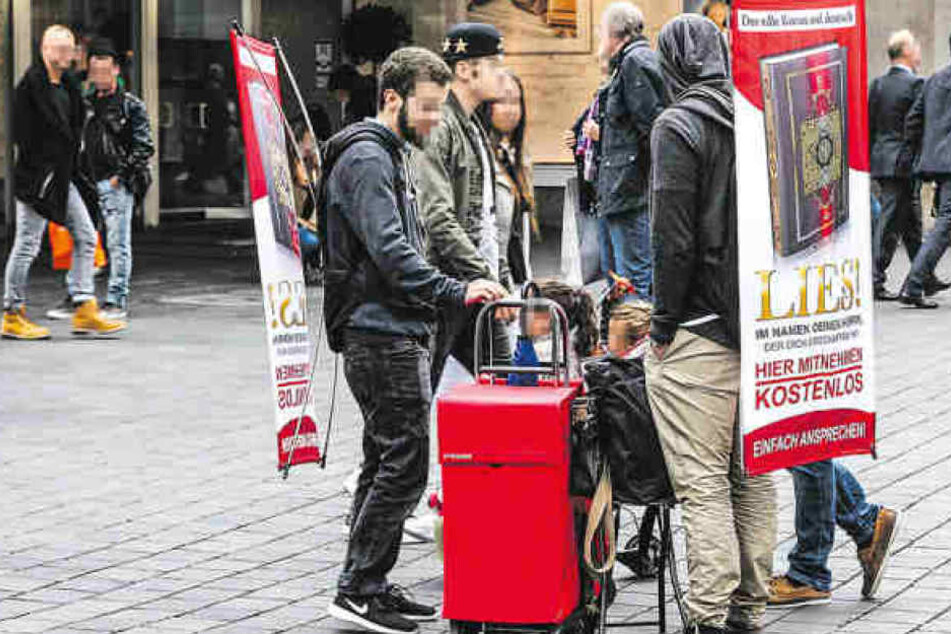 Ahmet Y. beteiligte sich an der Koran-Verteilung in der Bielefelder Innenstadt.