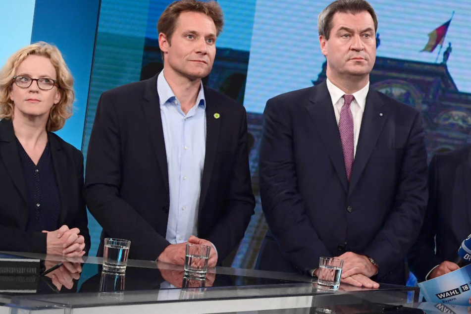Markus Söder (r.) und die CSU haben in Bayern einen herben Rückschlag kassiert.