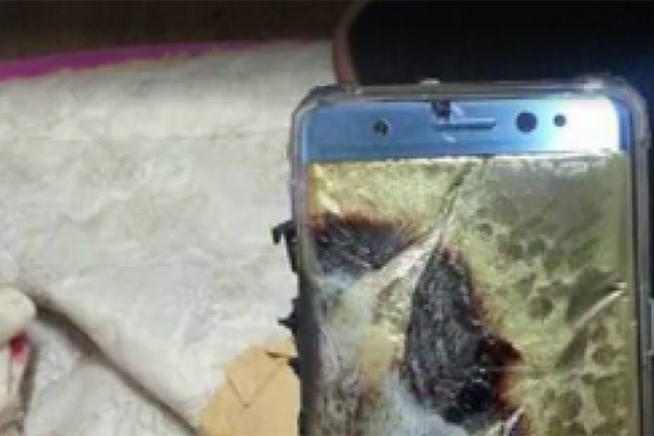 Immer wieder fangen die Akkus des Note7 Feuer oder explodieren.