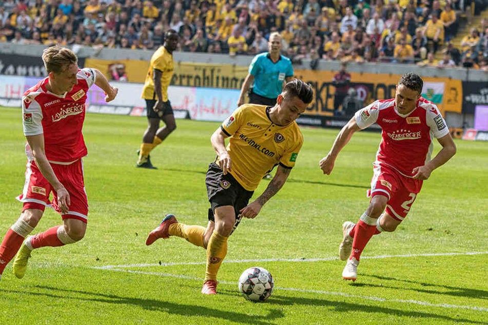 Wenn Baris Atik (M.) bei den Schwarz-Gelben einmal Tempo aufnimmt, ist er kaum zu halten. Die beiden Berliner hatten in dieser Szene nur das Nachsehen.