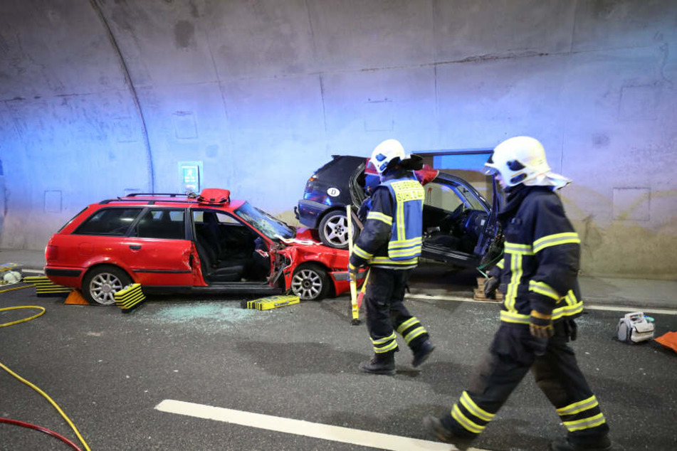 Bei der Übung wurde ein schwerer Notfall im Autobahntunnel simuliert.