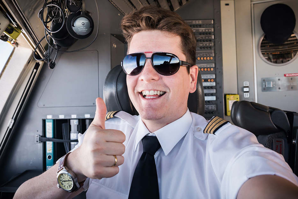 Pilot Felix Gottwald machen 12-Stunden-Schichten nichts aus.