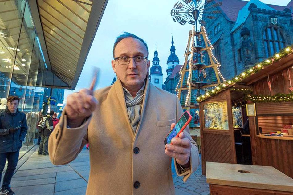 Jörg Vieweg (46) möchte einen Weihnachtsmarkt ohne Smartphones.