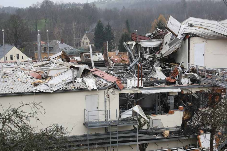 Chemie-Unfall in Pirna-Neundorf. Das ganze Ausmaß nach der tödlichen Explosion vor genau zwei Jahren. Erst ein Teil der Anlage ist wieder in Betrieb.
