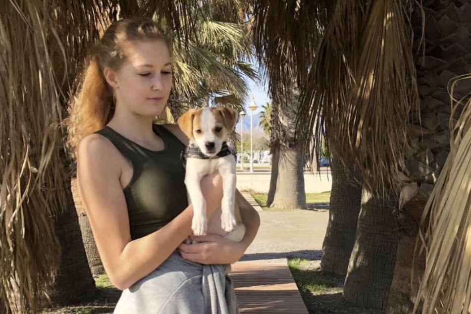 "Take me out"-Kandidatin Denise Kreppel (19) soll Spenden von rund 17.000 Euro auf den Kopf gehauen haben.