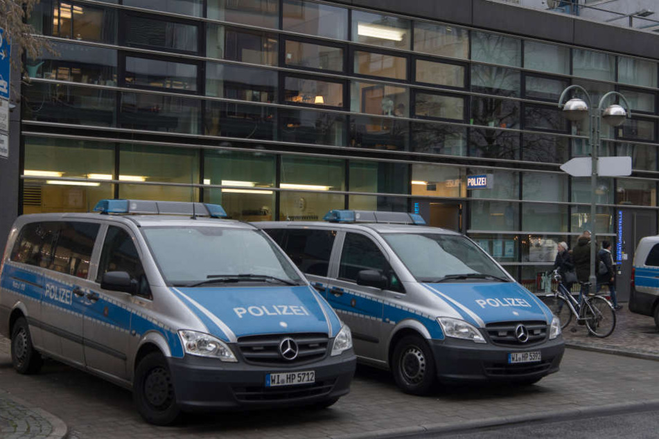 Fünf Frankfurter Beamte wurden vom Dienst suspendiert.