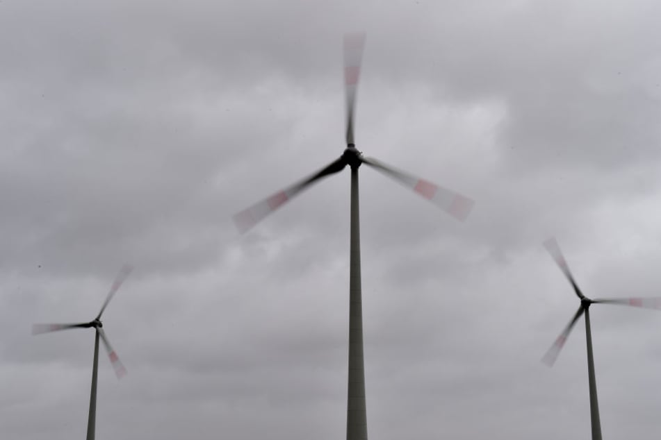 Um das Netz zu entlasten, drosselte die Mitnetz Strom im vergangenen Jahr 261 Mal die Stromerzeugung aus Erneuerbaren Energien. (Symbolbild)