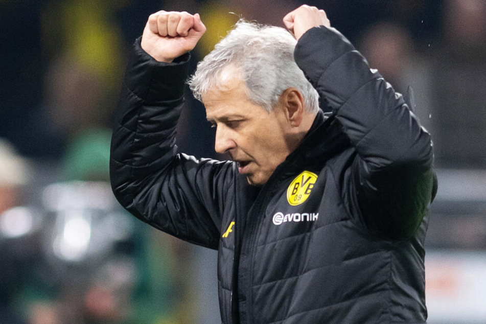 Von BVB-Trainer Lucien Favre fiel nach dem Schlusspfiff erkennbar Druck ab.
