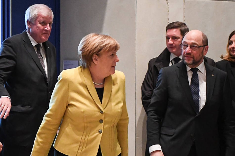 Vor Kurzem trafen die CDU und die SPD zu Sondierungsgesprächen zusammen. Vor der Bundestagswahl lieferten sich Angela Merkel (2. v.l.) und Martin Schulz (2.v.r) ein Duell um die Kanzlerschaft.