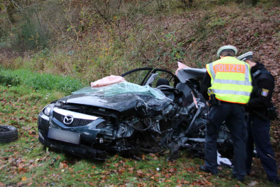 Noch ist unklar, warum die Autos gegeneinander krachten.