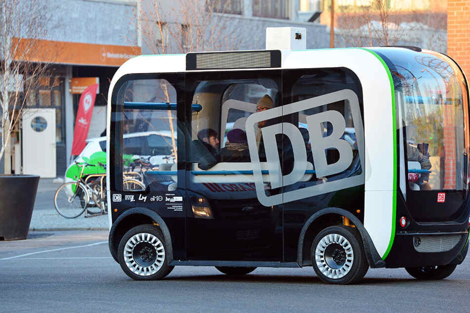 In einigen Städten (wie Berlin, F.) werden bereits selbstfahrende Busse getestet.