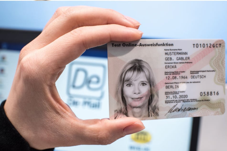 Mit dem E-Government-Gesetz sollen Behördengänge einfacher werden. (Symbolbild)
