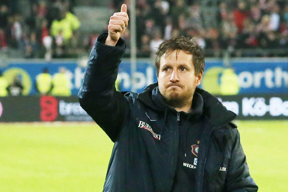 FCE-Coach Hannes Drews war mit dem Auftritt seiner Elf in Düsseldorf zufrieden, monierte nur die schlechte Chancenverwertung.