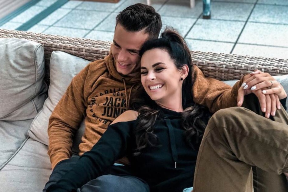 Denisé Kappés (28) und Henning Merten zeigen sich auf Instagram total verknallt.