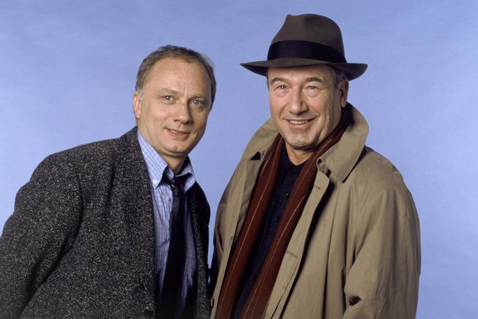 Dietz-Werner Steck (r.) in seiner Paraderolle als Kommissar Bienzle mit Kollege Günter Gächter (Rüdiger Wandel).