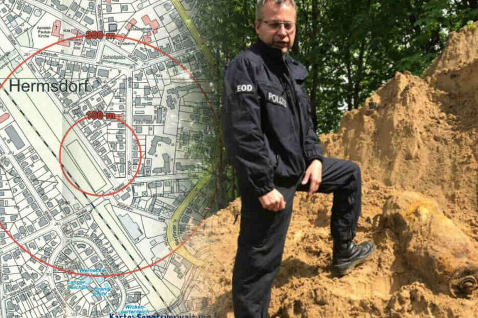 Ein Polizist zeigt die gefundene Weltkriegsbombe.