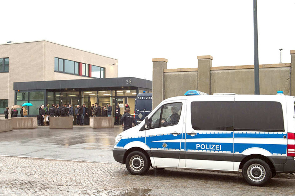 Der Prozess gegen die "Gruppe Freital" findet derzeit an einem eigens errichteten Justizgebäude am Dresdner Hammerweg statt.