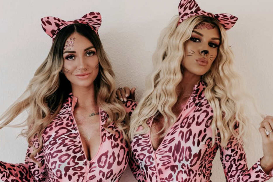 Larissa mit BFF Gerda beim Kölner Karneval.