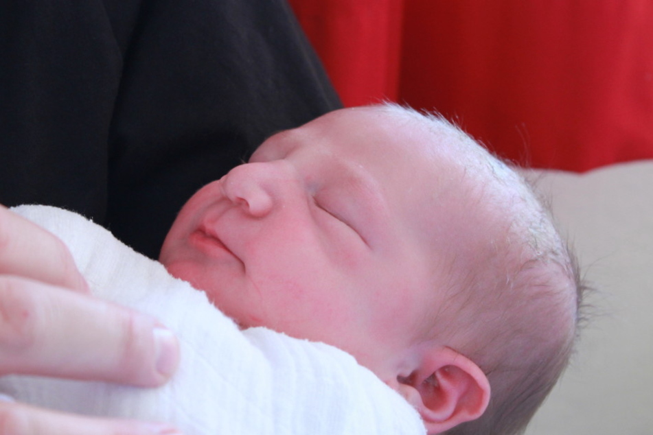 Die kleine Jolanda ist Dresden schnellstes Neujahrsbaby.