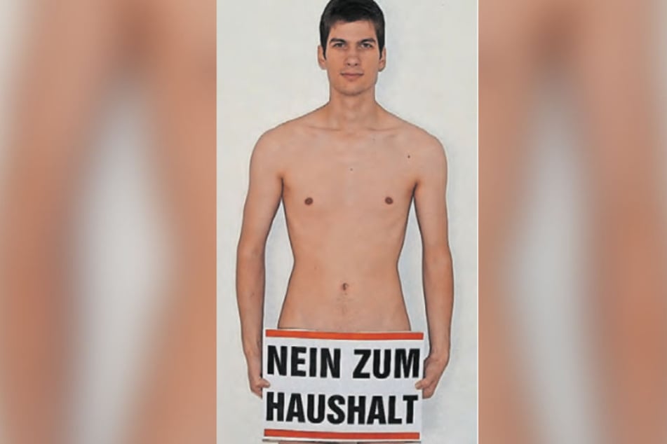 Nackt im Amtsblatt: Stadtrat Julien Ferrat.