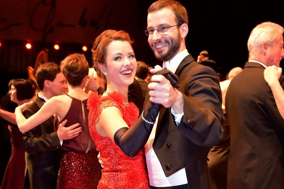 Generalmusikdirektor Felix Bender hier beim Chemnitzer Opernball auf dem Tanzparkett.