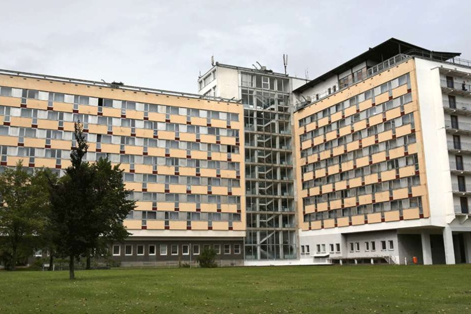 Das Hotel war der Vorzeigebau der DDR, wurde für 50 Mio. Euro gebaut.