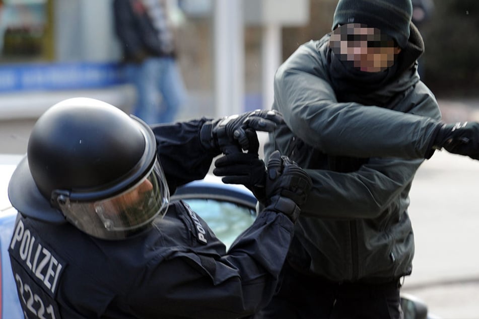 Polizisten in Thüringen werden immer häufiger Opfer von gezielter Körperverletzung.
