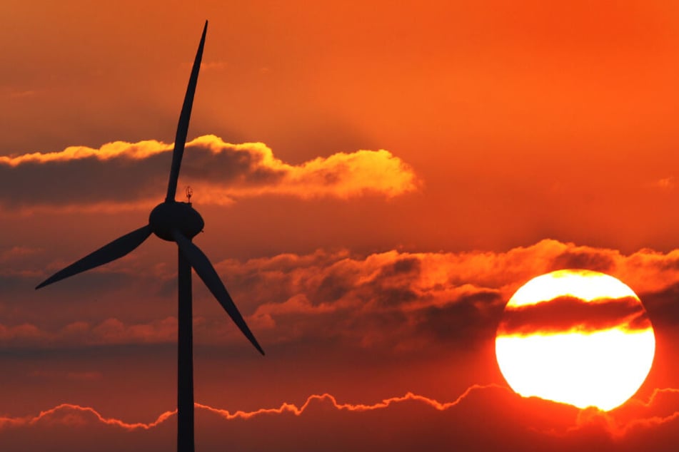 Sonne top, Wind flop: Beim Zeugnis für Bayern zur natürlichen Energiegewinnung ist noch Luft nach oben.